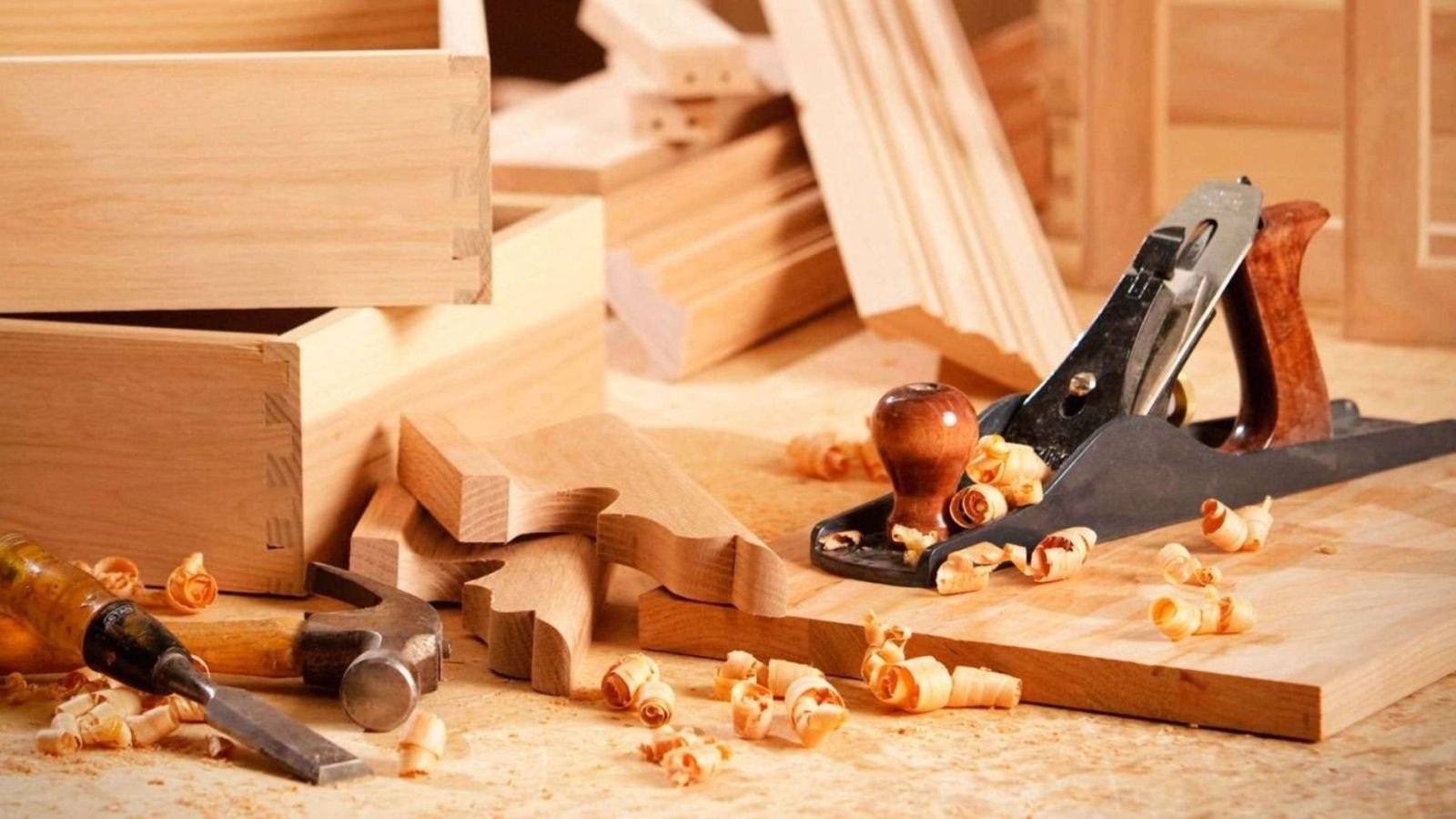 Professional Carpenter Services in Miami | Runika.pro Woodworking Professional carpentry and woodworking service by Runika.pro contractors in a Miami home or workshop